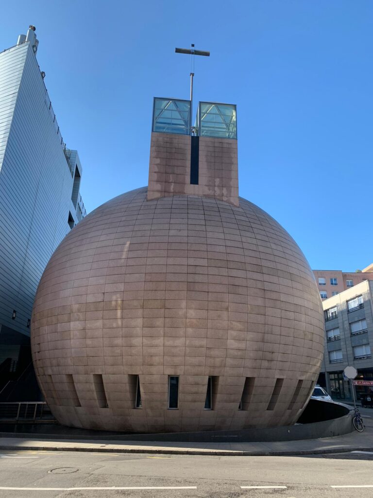 Chiesa de la Sainte Trinité, Ginevra, CH granito